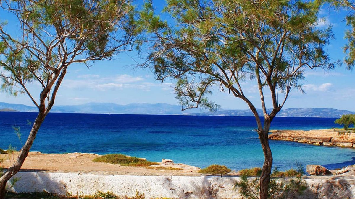 Vista del Mare del Saronico in Grecia-Copertina